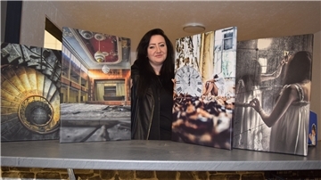 Urbex-Foto-Künstlerin Janka Bahlmann hat sich das Fotografieren autodidaktisch beigebracht.