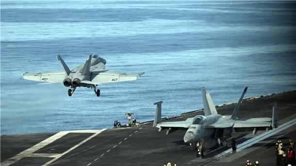 US-Flugzeugträger zu Nato-Übung in der Nordsee US-Flugzeugträger zu Nato-Übung in der Nordsee