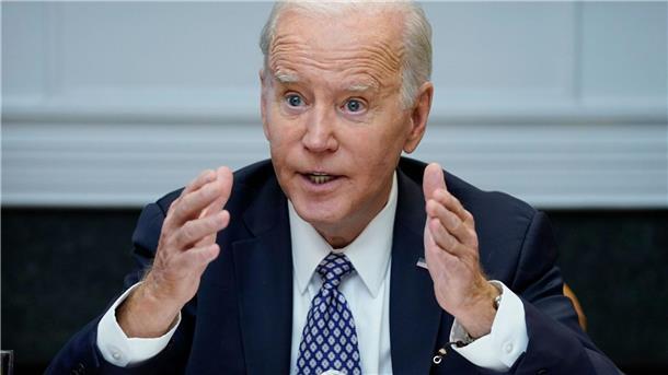 Biden verteidigt sein Alter: „Verdammt viel Weisheit“ US-Präsident Joe Biden bei einem Treffens im Roosevelt Room des Weißen Hauses.