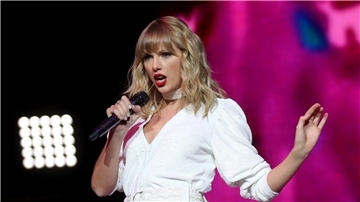US-Sängerin Taylor Swift führt die deutschen Charts an.