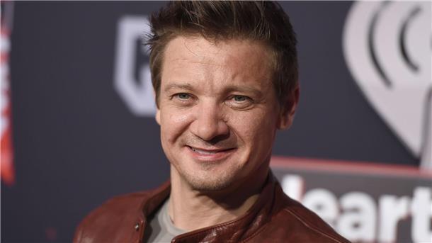 Jeremy Renner nach Unfall beim Schneeräumen in Klinik US-Schauspieler Jeremy Renner spielte unter anderem in der Superhelden-Reihe „Avengers“ mit.