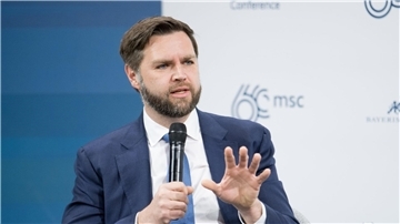 US-Senator J.D. Vance am letzten Tag der 60. Münchner Sicherheitskonferenz (MSC) im Hotel Bayerischer Hof.