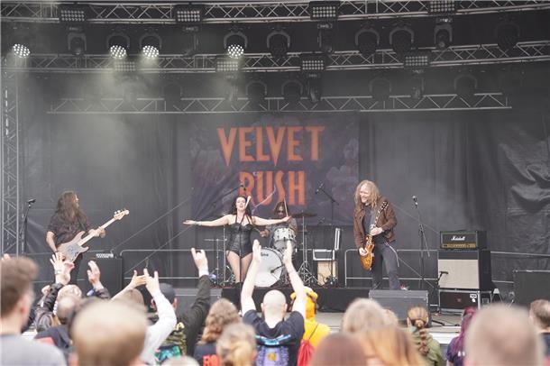 Velvet Rush aus Hamburg überzeugten die Metalfans.
