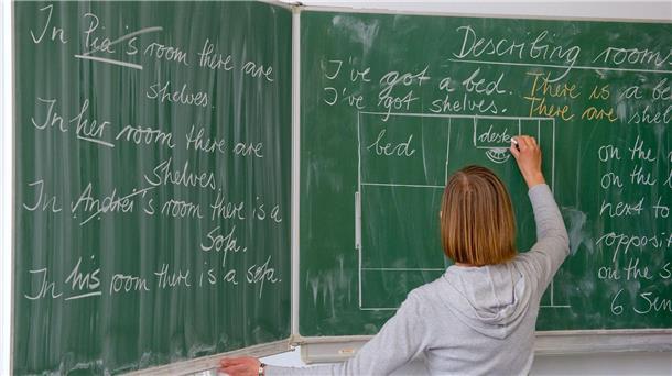 Lehrkräfte-Verbände raten von Teilzeit-Beschränkung ab Verbände raten davon ab, das Arbeiten in Teilzeit für Lehrkräfte zu beschränken oder zu verbieten.