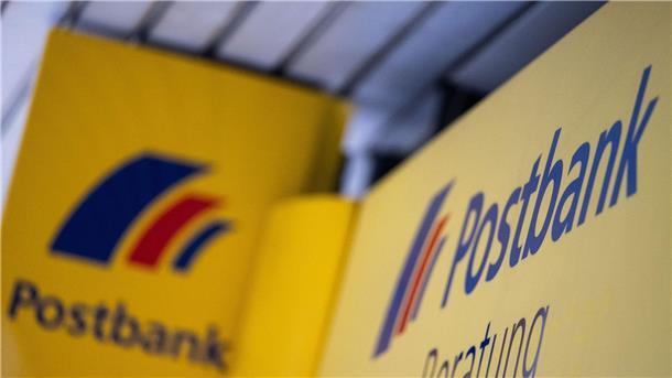 Verdi ruft Postbank-Beschäftigte erneut zum Warnstreik auf Verdi fordert für etwa 12.000 Beschäftigte im Deutsche-Bank-Konzern mit einem Postbank-Tarifvertrag 15,5 Prozent mehr Geld, mindestens jedoch eine Anhebung der Gehälter um 600 Euro.