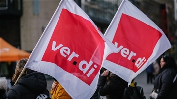 Verdi verhandelt im Tarifstreit für mehr als 2,5 Millionen Beschäftigte im öffentlichen Dienst von Bund und Kommunen. (Archivbild)