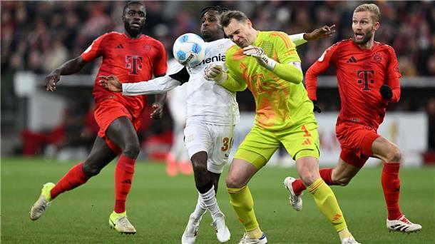 Verhängnisvoller Zusammenstoß mit Leverkusens Frimpong für Manuel Neuer
