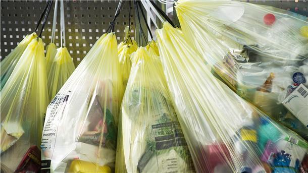 Verpackungsmüll lieber in den Gelben Sack als in die Gelbe Tonne: So will es die Mehrheit der Menschen in der Wesermarsch, die sich an einer entsprechenden Befragung beteiligt haben.