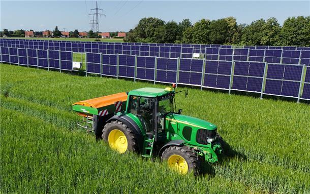 Vertikale Agri-PV-Forschungs- und Demonstrationsanlage