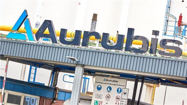 Vertreter des Aufsichtsrats des Hamburger Kupferproduzenten Aurubis verhandeln mit drei von vier Vorstandsmitgliedern über eine Beendigung ihrer Vorstandstätigkeit.
