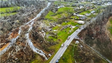 Verwüstung nach dem Sturm: Ein Tornado hat im US-Bundesstaat Missouri mehrere Menschen das Leben gekostet.