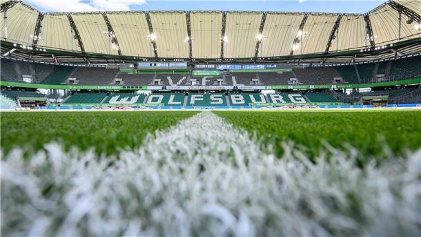 Niederländer sauer: Wolfsburg-Transfer sorgt für Ärger VfL Wolfsburg.