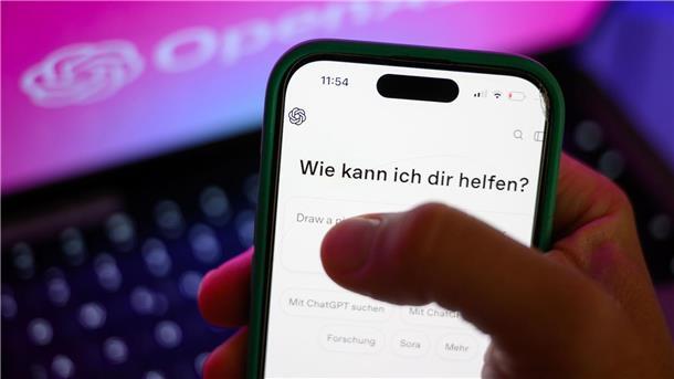 Ja und nein zum Handy Viele Jugendliche wünschen sich den Umgang mit KI im Unterricht zu lernen.