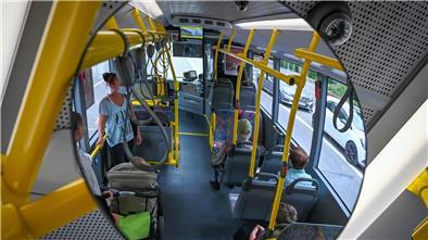 Viele Jugendlichen würden bessere Busverbindungen im Cuxland begrüßen – vor allem zwischen ihren Heimatdörfern zur nächstgrößeren Ortschaft.