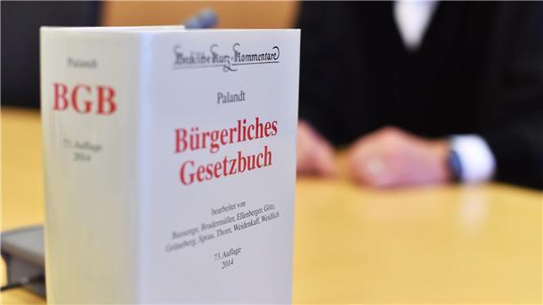Regelungsdichte in Deutschland nimmt immer mehr zu Viele Menschen in Deutschland blicken bei der hohen Regelungsdichte nicht mehr durch.
