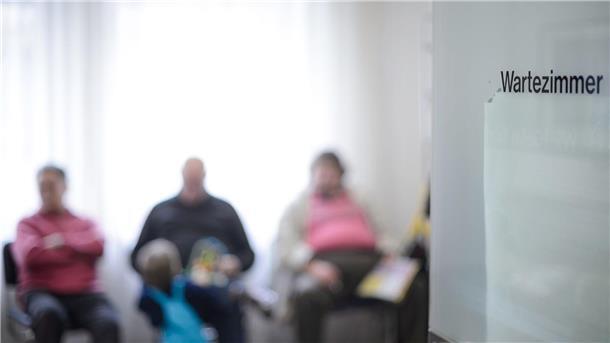 Viele niedergelassene Ärztinnen und Ärzte klagen darüber, dass Patienten Termine buchen und diese dann einfach verstreichen lassen.