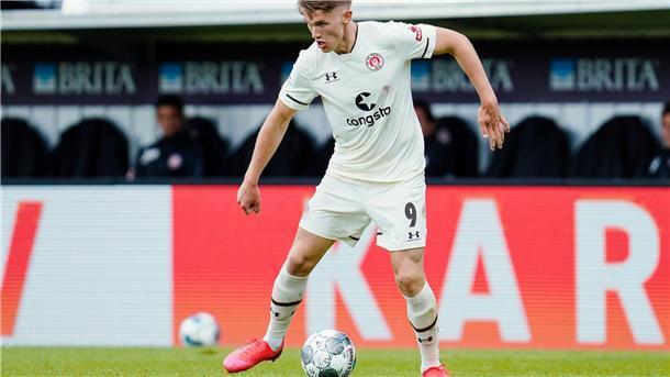 Top-Stürmer Gyökeres: Leipzig lehnte Sporting-Star ab Viktor Gyökeres spielte 28-mal für St. Pauli und schoss sieben Tore.