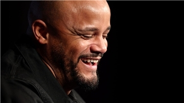 Vincent Kompany freut sich auf das Duell mit Paris und Kollege Luis Enrique.