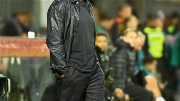 Vincent Kompany, hier beim 6:1 in Kiel, steht vor seinem Champions-League-Debüt als Trainer.