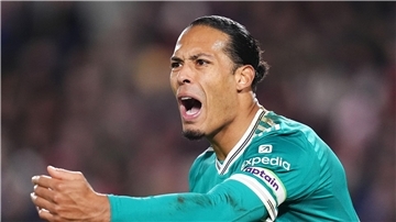 Liverpools van Dijk zur Krise: „Es ist schwer zu ertragen“ Virgil van Dijk ist bedient.