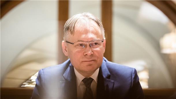 Klare Absage an Polens Reparationsforderungen Vize-Außenminister Arkadiusz Mularczyk: „Wir erkennen die deutsche Position zu den Kriegsreparationen an Polen nicht an.“