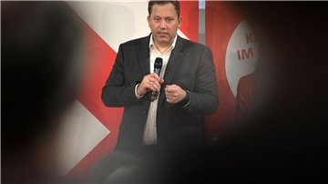 Vizekanzler Klingbeil macht sich für die kriselnde Stahlbranche stark (Archivbild)