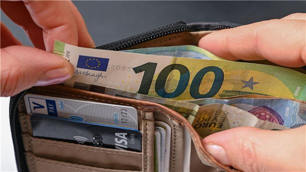 Inflation schwächt sich weiter ab Volkswirte rechnen mit einem weiteren Rückgang der Inflation im Laufe des Jahres.