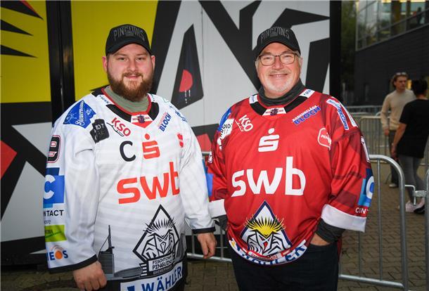 Voller Vorfreude treffen sich die Eishockey-Fans zum Champions-Hockey-League-Due...