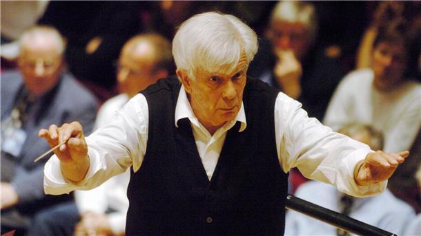 Musikwelt bestürzt über Tod von Christoph von Dohnányi Von 2004 bis 2011 leitete Dohnanyi das NDR-Symphonieorchester, das heute NDR Elbphilharmonie Orchester heißt. (Archivbild)