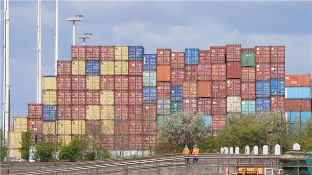 Zölle ade: Freihandelsabkommen zwischen EU und Neuseeland Von Berlin bis in die neuseeländische Hauptstadt Wellington sind es mehr als 18.000 Kilometer Luftlinie.
