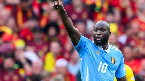 Deal fix: Stürmer Lukaku wechselt von Chelsea nach Neapel Von der Insel ans Mittelmeer: Romelu Lukaku wechselt vom FC Chelsea zur SSC Neapel.