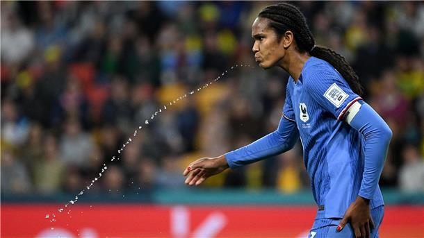 Von Wendie Renards Spritzigkeit will Olympique Lyon auch künftig profitieren.