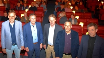Gesprächsrunde im Centraltheater Brake