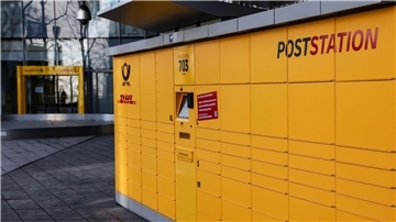 Vor der Zentrale in Bonn gibt es sie bereits: eine Poststation.
