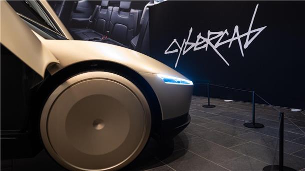 Wann genau Tesla sein „Cybercab“ auf die Straße bringen wird, steht nicht fest.