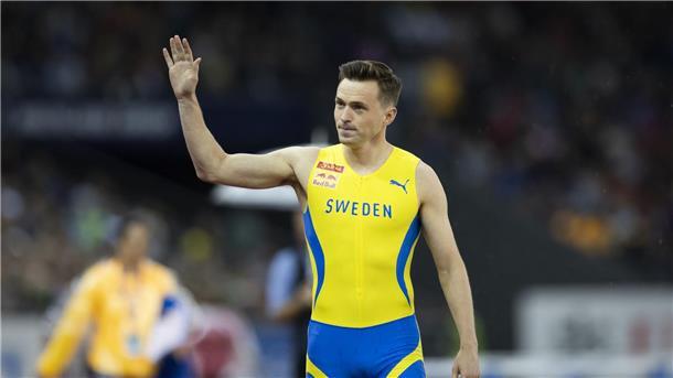 Kein Start im Schweden-Trikot: Warholm sagt verletzt ab Warholm löste mit dem Schweden-Trikot seine Wettschulden ein.