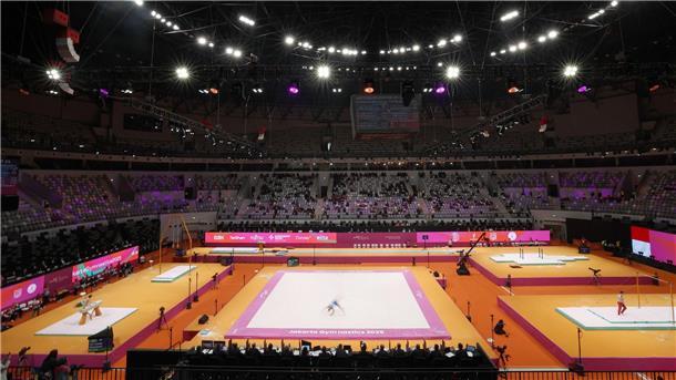 Turnen in der Eisbox - „Die Wettkampfhalle ist am kältesten“ Warme Farben, kalte Luft: die IMS Arena.