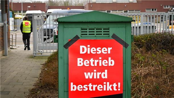 Warnstreik: Am Dienstag fährt kein Bremerhaven Bus – auch Schulbusse betroffen Warnstreik bei Bremerhaven Bus: Am Dienstag fallen sämtliche Fahrten aus.