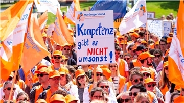 Warnstreik der Ärztegewerkschaft Marburger Bund in Hamburg.