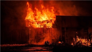 Was das Feuer genau auslöste, ist noch unklar.