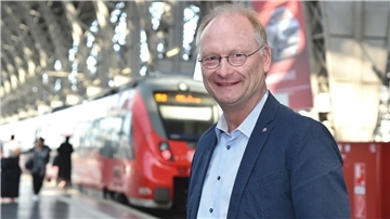 Was muss sich ändern, damit mehr Menschen öffentliche Verkehrsmittel nutzen? Tausende Menschen haben sich auf den Aufruf von ARD-Wetterexperte Sven Plöger gemeldet, um den ÖPNV besser zu machen.