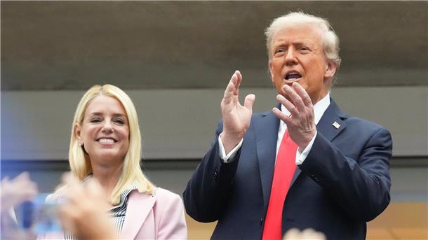 Wegen des Besuchs von Trumps waren die Sicherheitsvorkehrungen rund um das Finale verschärft.