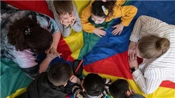 Wegen des Personalmangels bei den Erzieherinnen wirbt die Stadt Nordenham inzwischen Fachkräfte aus Spanien an.