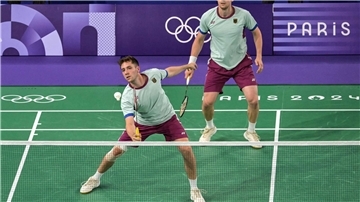 Wegen einer Verletzung von Mark Lamsfuß (l) hat das deutsche Doppel Lamsfuß und Marvin Seidel bei den Olympischen Spielen zurückgezogen.