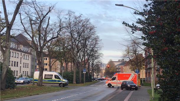 Wegen eines Unfalls ist die Friedrich-Ebert-Straße gesperrt.