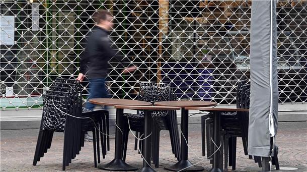 Erster Lockdown vor fünf Jahren - was bleibt? Weil viele Geschäfte schließen mussten, blieben Fußgängerzonen leer. (Archivbild)