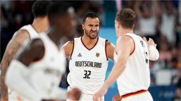 Beginn einer neuen Basketball-Ära: Mumbrú legt los Weltmeister Johannes Thiemann führt die deutschen Basketballer als Kapitän an.
