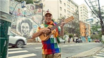 Weltmusiker Manu Chao veröffentlicht nach 17 Jahren ein neues Album.