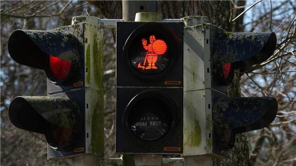 Wenn der Wikinger steht und sein Schild in der Hand hält, muss man auch stehen bleiben.