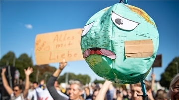 Der Klimawandel schlägt auf die Psyche Wenn es dem Globus schlecht geht, belaste das junge Klimaaktivisten häufig auch selbst seelisch, sagen Therapeuten.